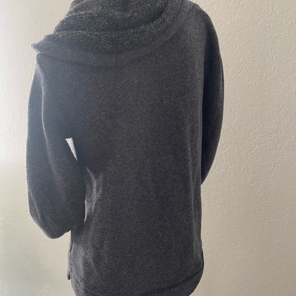 J crew pullover - Picture 3 of 4